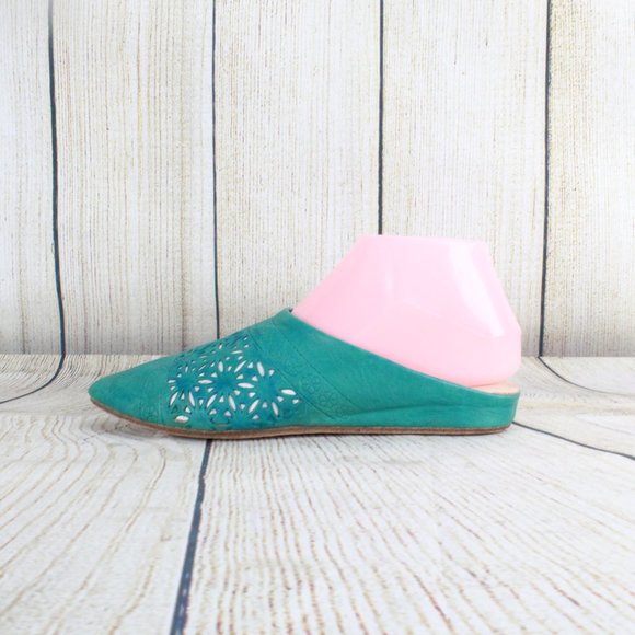 Sahara Shoes - Sahara Pointed Toe Leather Wedge Slide Shoes Sz 6